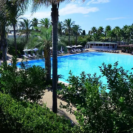 Paradise 4* אוטרנטו