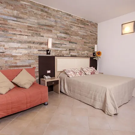 Resort Paradise 4*