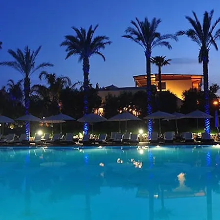 Resort Paradise 4*